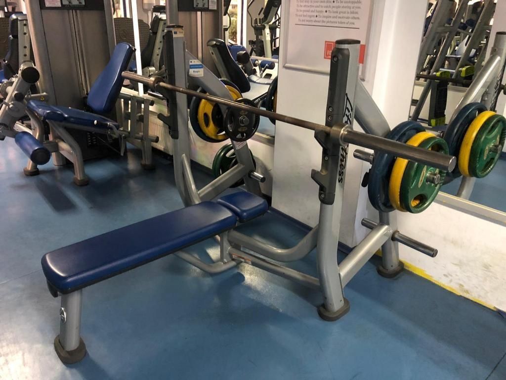 Aparate life fitness