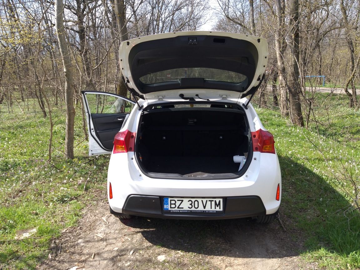 Toyota Auris 2014