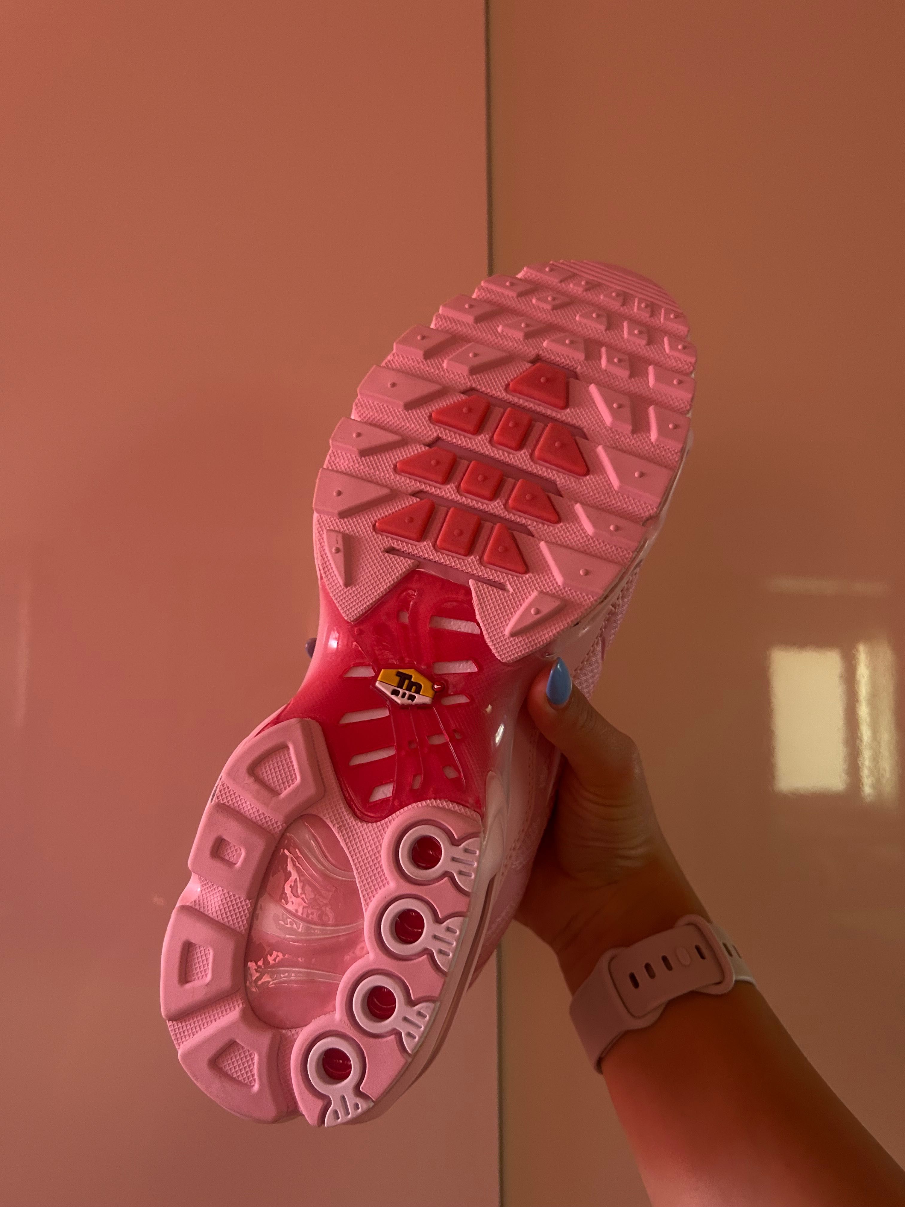 Nike Air Max Plus розови нови, лимитирано издание