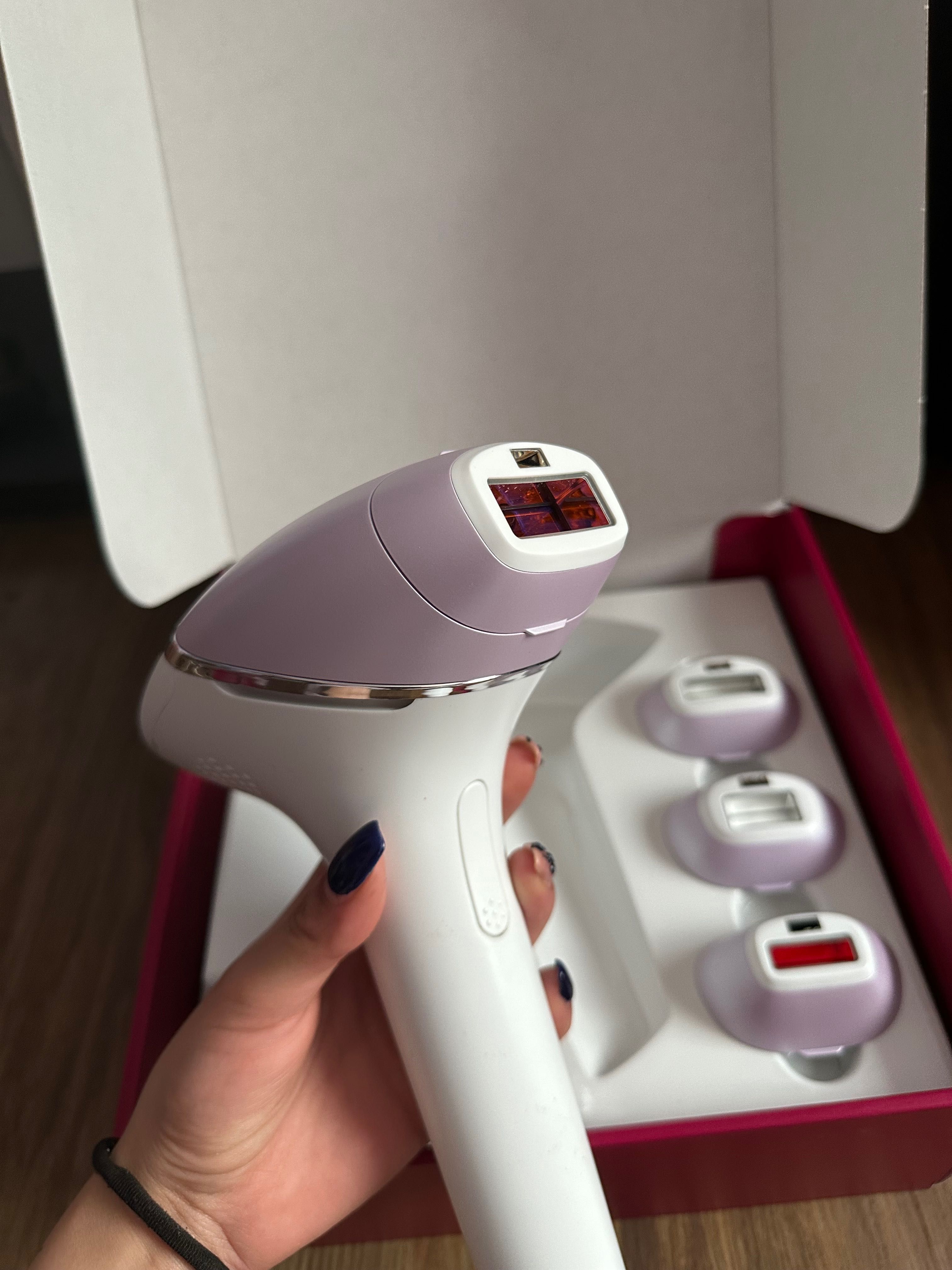 Фотоепилатор Philips Lumea