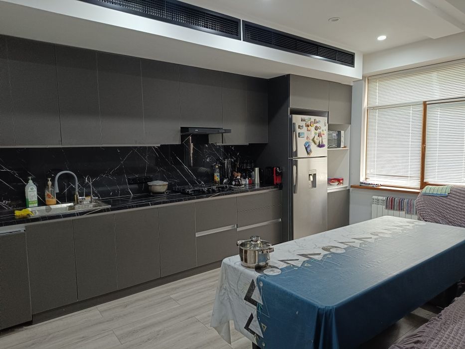 Продается 4х комнатная квартира юнусабад 13 кв с техникой и мебелью