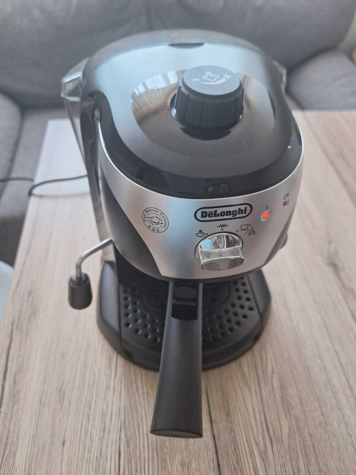 Кафемашина DeLonghi EC221.B