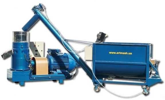 Snec cu buncar 0.6 mc 1 mc 1.5 mc pentru linie fabricare peleti