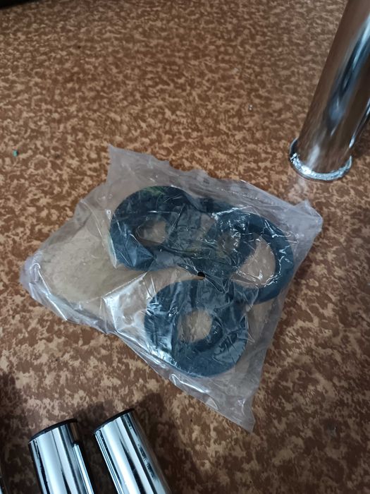 Продавам стойка за тежести ф30 +ф50