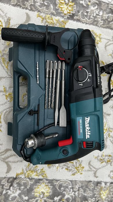 Перфоратор Makita
