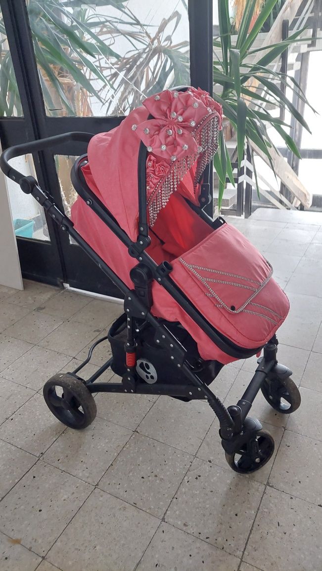 Бебешка количка и столче за кола със мъниста розова