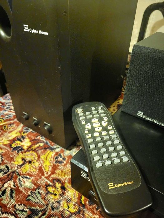 Sistem Cyber Home 5.1 Dolby Digital, DVD, CD, TV, MP3, DTS