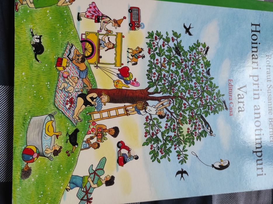 Hoinari prin anotimpuri toate volumele. 160 lei toate.