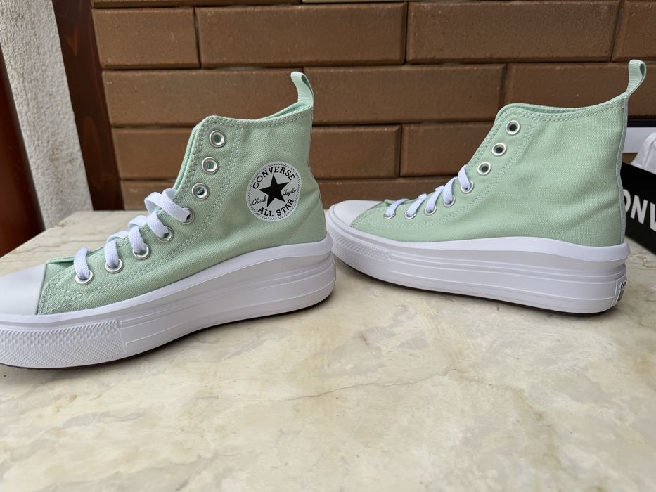 Sneakersi Converse noi