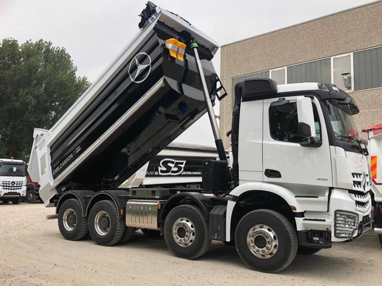 Emilcamion - Кошове за самосвали и резервни части за тях