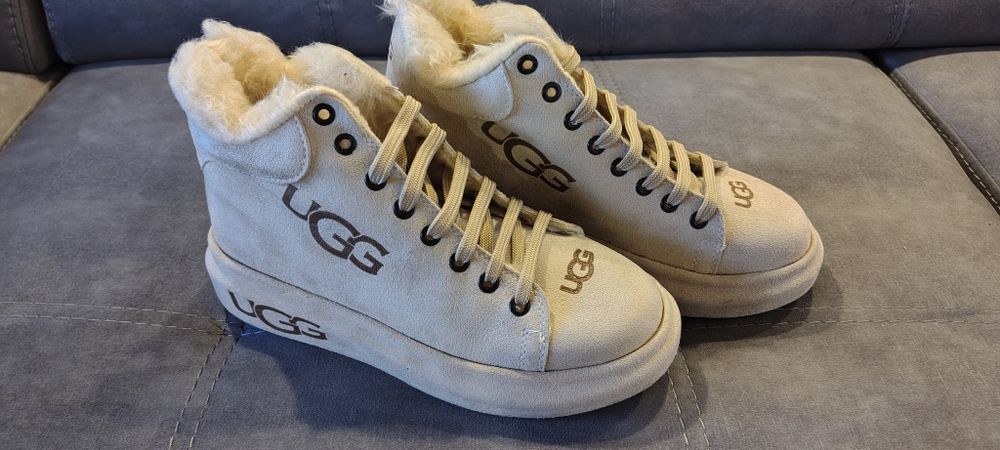 Ghete dama UGG Mărimea 38