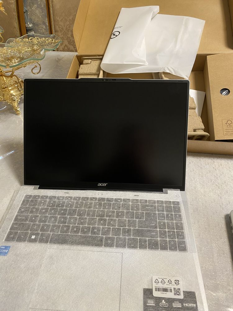 Core i3 mutloq yangi sotiladi