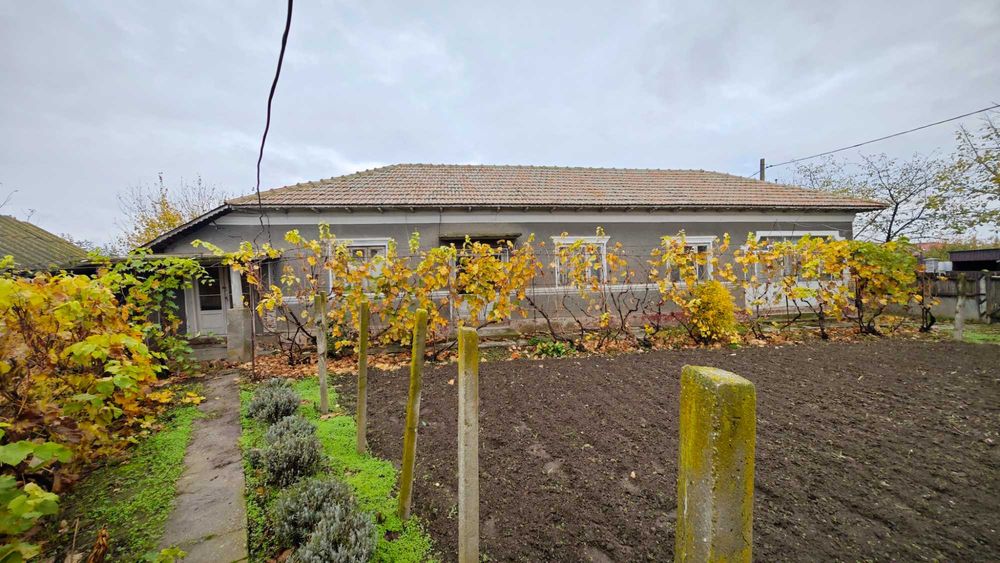 Vând Casă și Curte în comuna Chirnogi, Județul Călărași