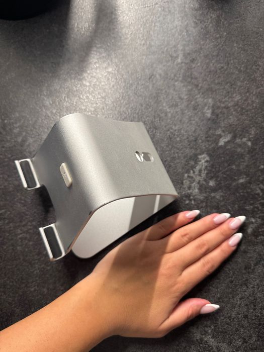 Поставка за таблет/телефон