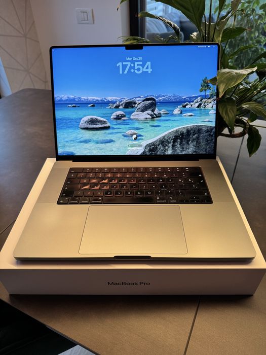 Macbook Pro 16’, M1 Pro, 16GB RAM, 512 GB