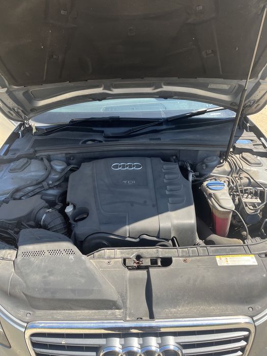 Dezmembrez / Dezmembrari Audi A4 B8