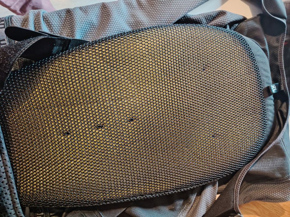 Uvex спортен протектор жилетка гръб и кръст XL СКИ