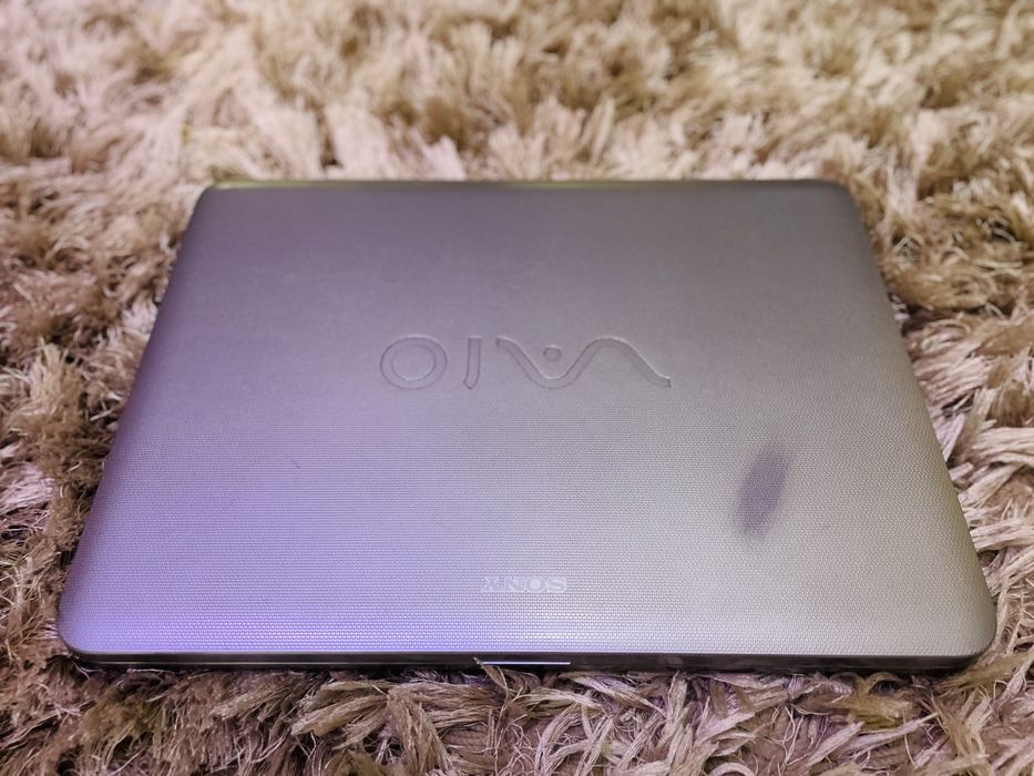 Laptop Sony Vaio VGN-NR21E/S - 15.4” - 2 GB RAM - HDD 160 GB