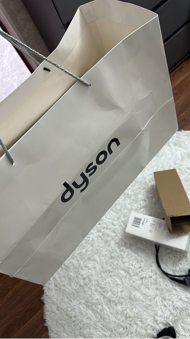 продам Dyson дайсон , состояние отличное , использовала 1,5 месяц