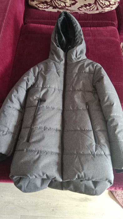 Продам куртку новая
