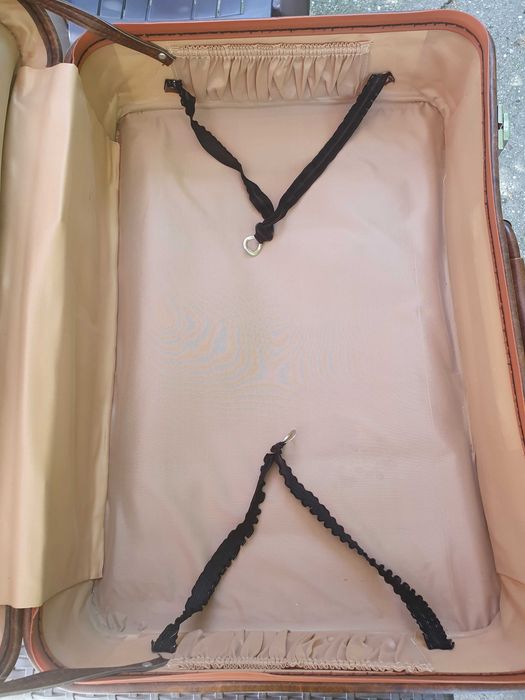 Кожен куфар 1963