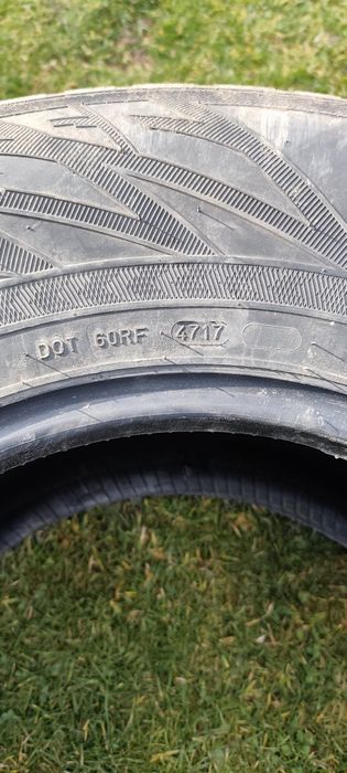 Зимни гуми 265/70 R16 NOKIAN за джип