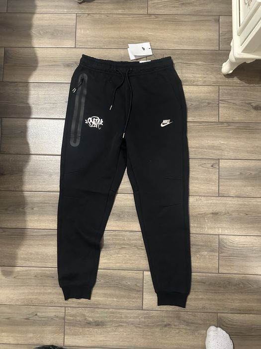 Nike tech in colaborare cu syna