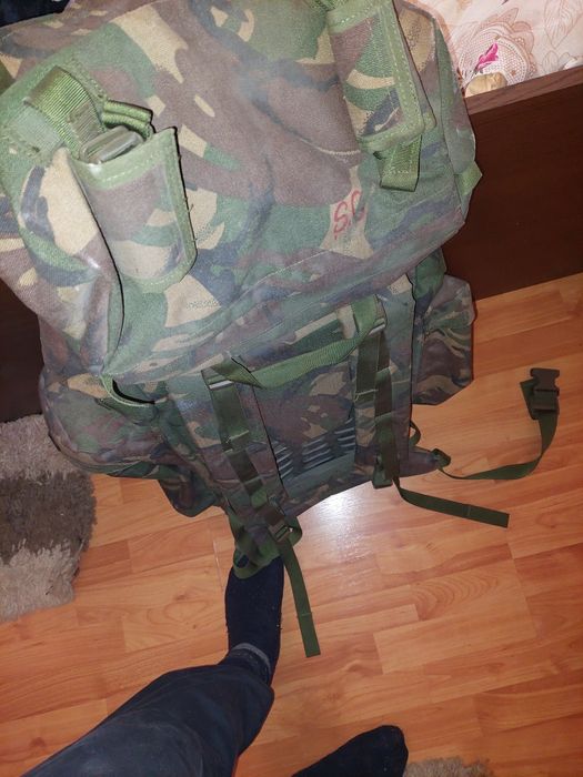 Ținută miltară   (NOU)