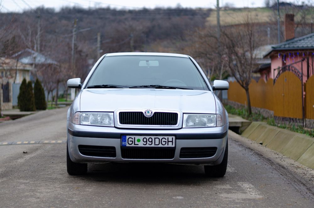 Octavia Tour,1,9 AXR