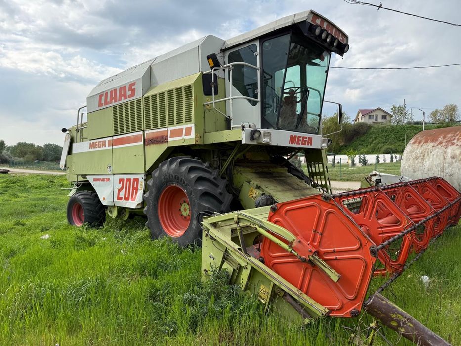 Dezmembret claas mega 208