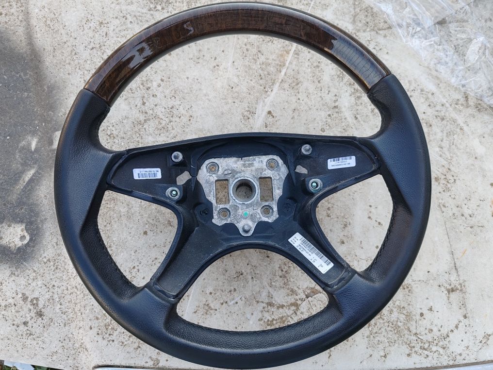 Volan lemn mahon piele mercedes w212 w204 vw golf 4 bora passat sharan