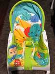 Бебешки шезлонг и люлеещо столче 3 в 1 Fisher Price с вибрации