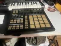 Native instruments maschine mk1
