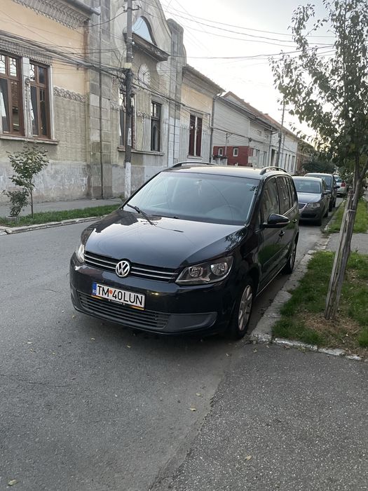 Volkswagen Touran 1.6 TDI.  7 Locuri