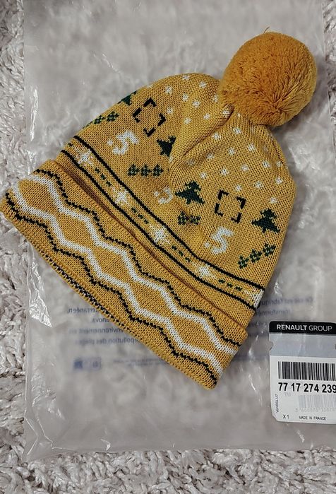 Caciula Renault 5 galbena