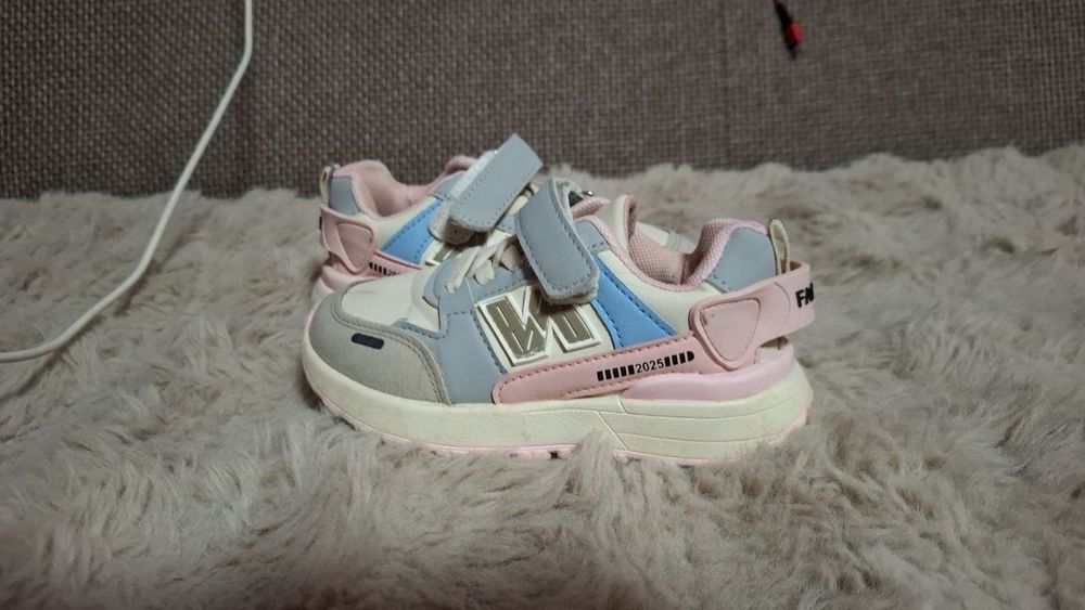 27 размер мос ояние отличное по 40.000