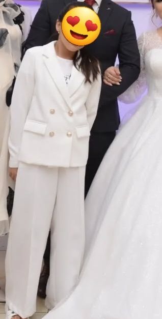 Қыз балаға костюм(двойка) .