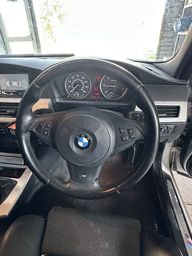 Interior BMW E60 scaune bancheta plafon volan praguri schimbator negru