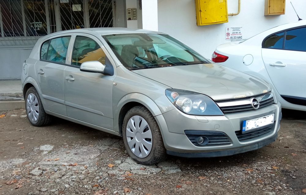 Vînd Opel Astra 2007