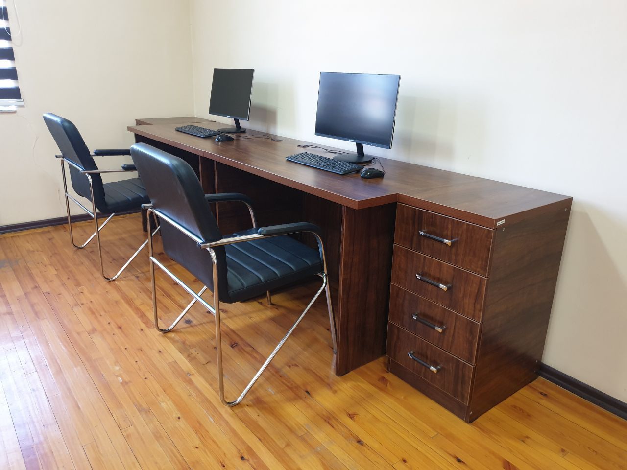 Офис с Мебелью на Саракулька