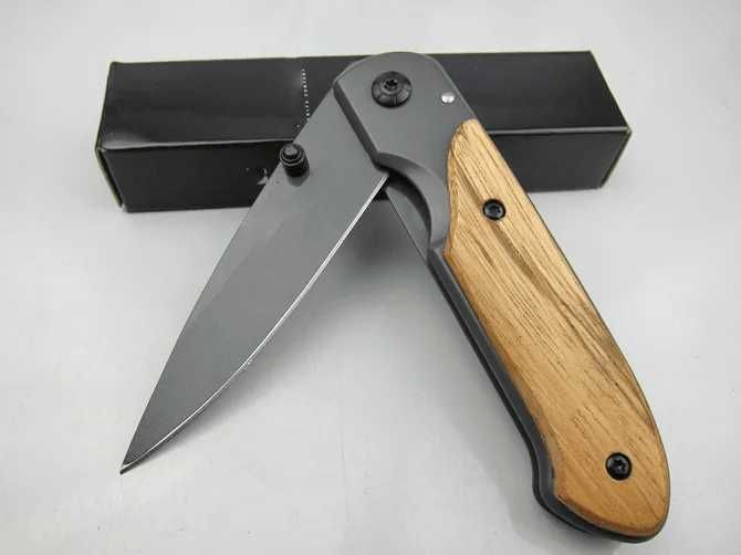 Cuțit pliabil de buzunar Benchmade DA44, mâner lemn și finisaj titan