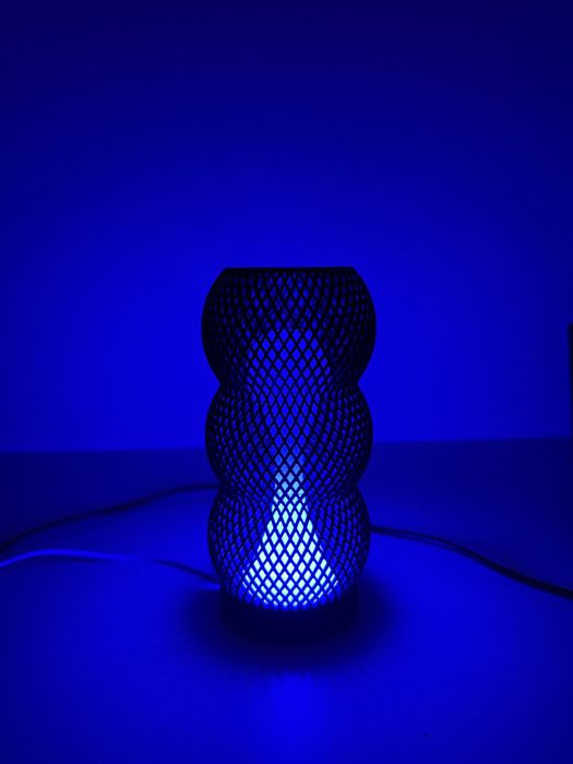 Lampă decorativă RGB printată 3D – design modern și lumină ambientală