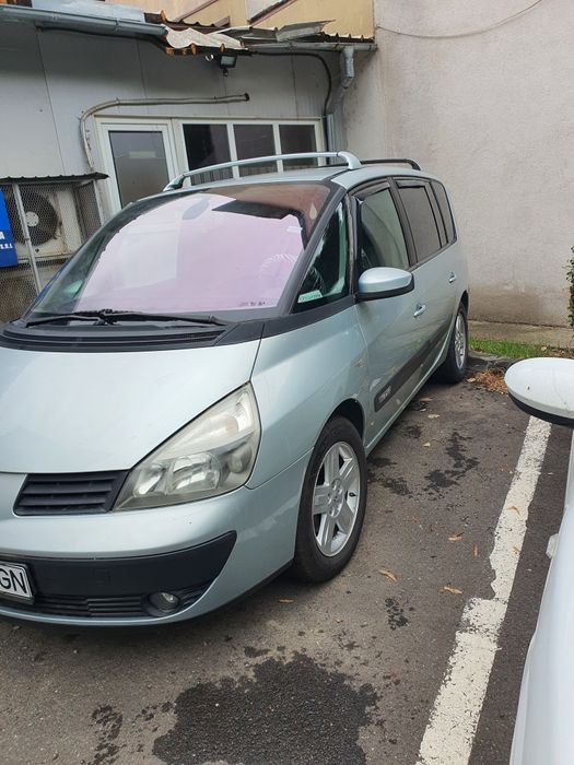 Vând mașină Renault