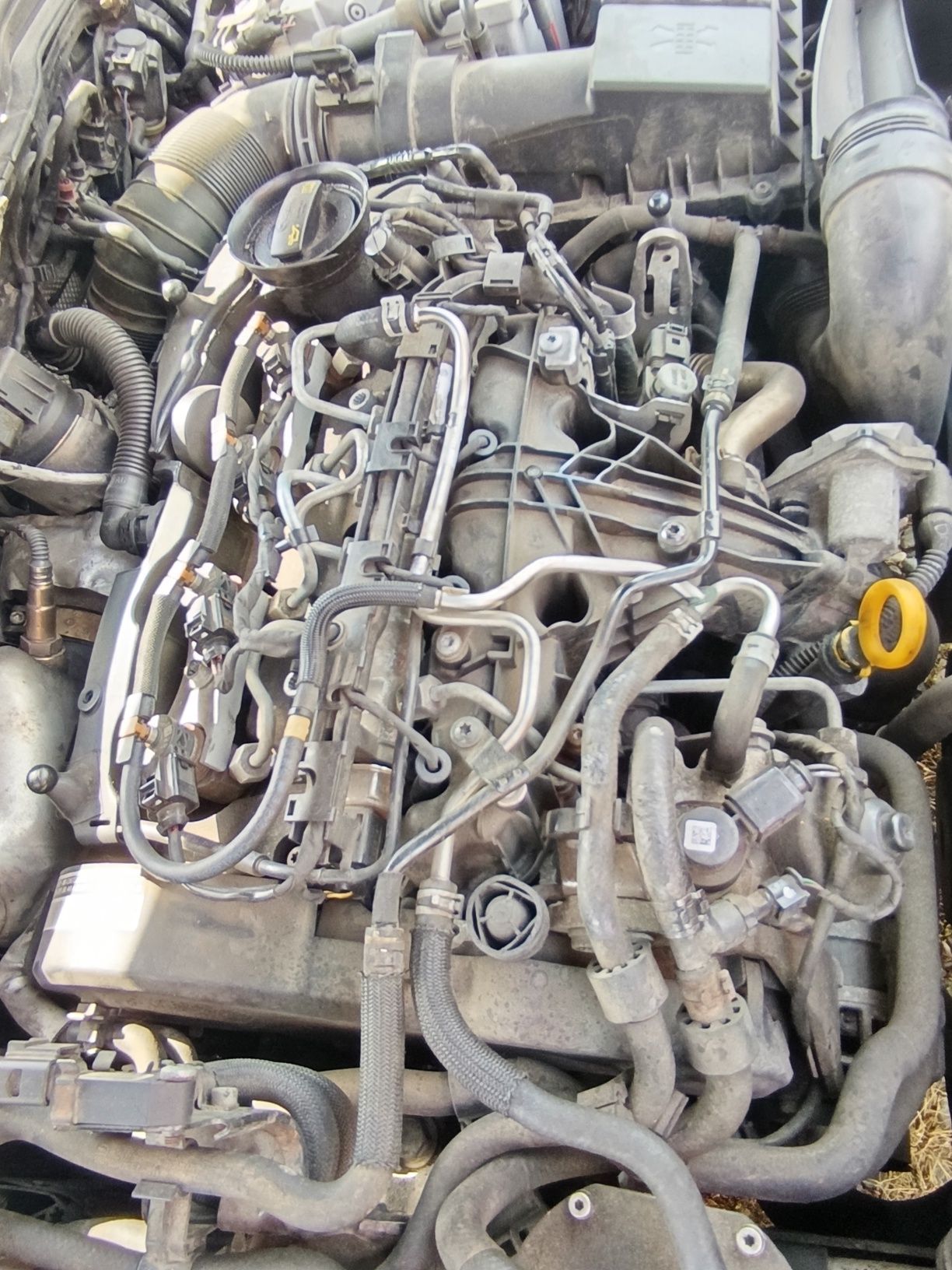 Dezmembrez Volkswagen Passat b7/2.0tdi,140 Cp