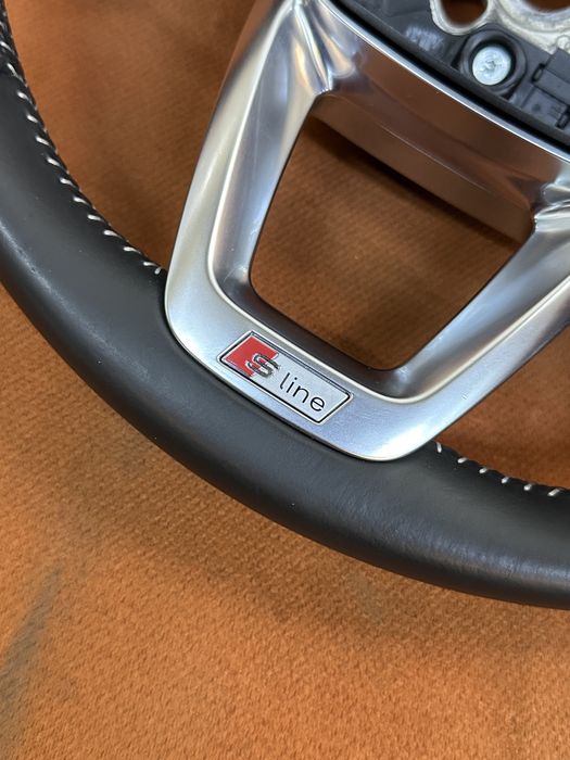 Volan Audi A4/ Q5 /Q7/Q8  S Line Padele View