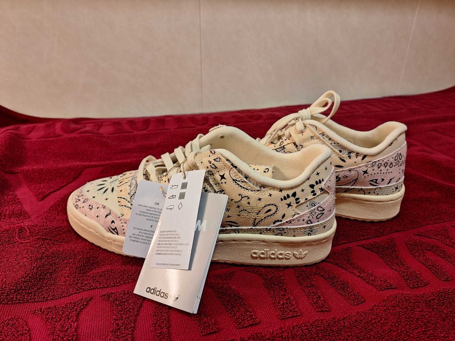 Чисто нови дамски маратонки Adidas Forum 84 LOW CL