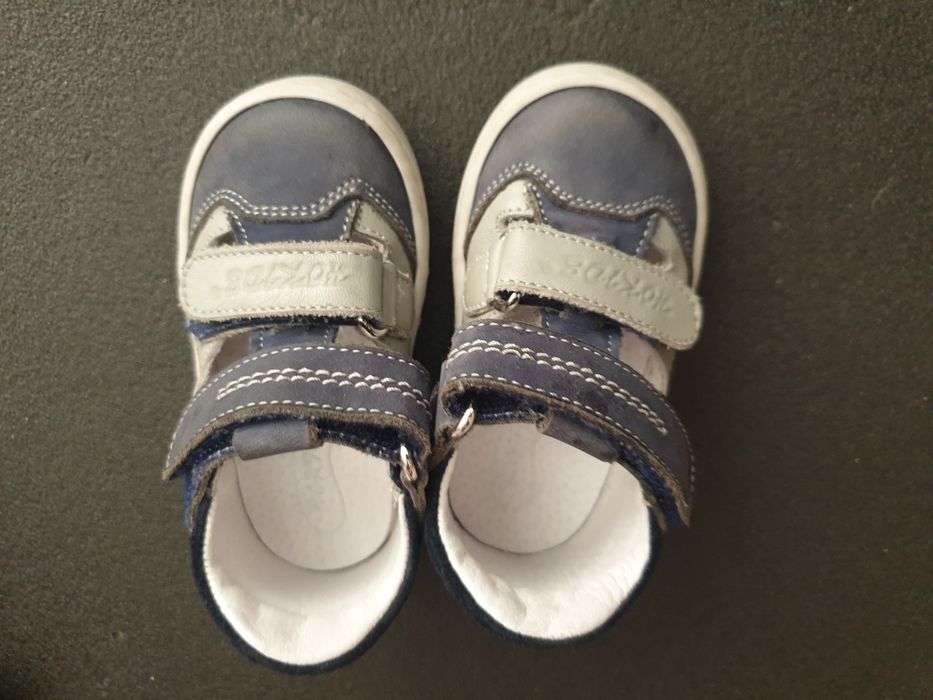 Sandale bebelusi din piele naturala