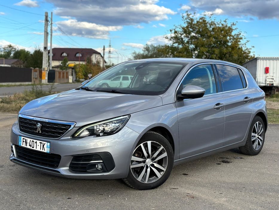 Vand Peugeot 308 1.2benzina 130cp automat 2020