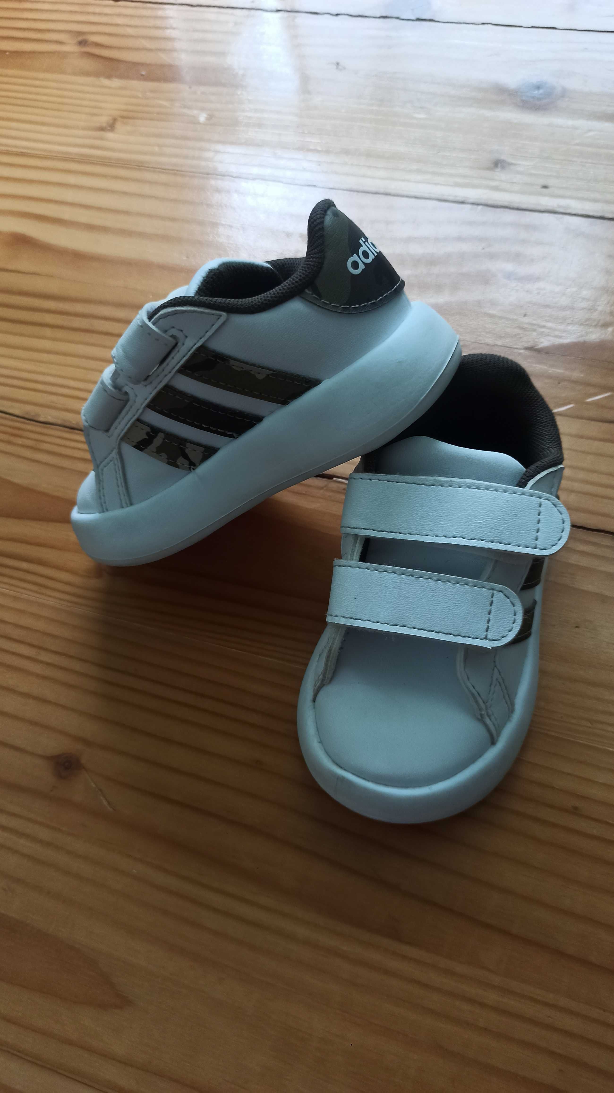 Детски обувки Adidas