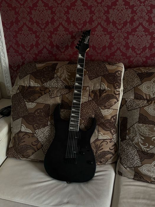 Электрогитара ibanez + подарок